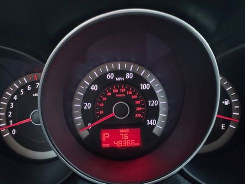 Used 2012 Kia Forte EX image 11