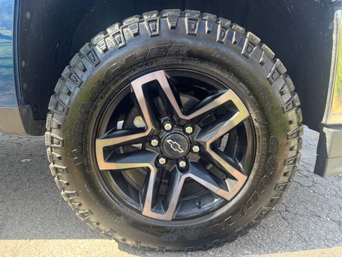 Used 2016 Chevrolet Silverado 1500 LT w/ All Star Edition image 10