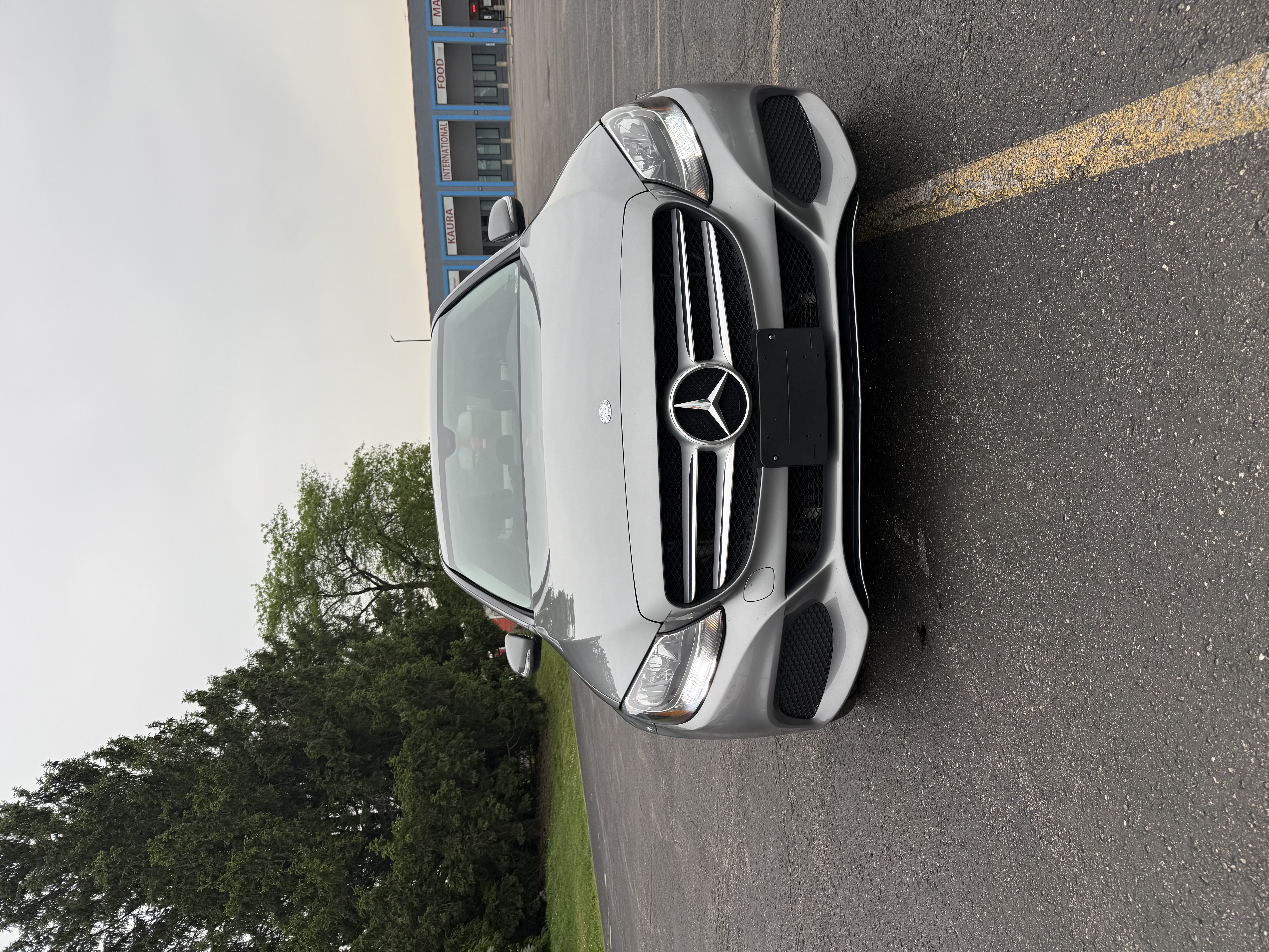 Used 2015 Mercedes-Benz C 300 4MATIC Sedan image 4