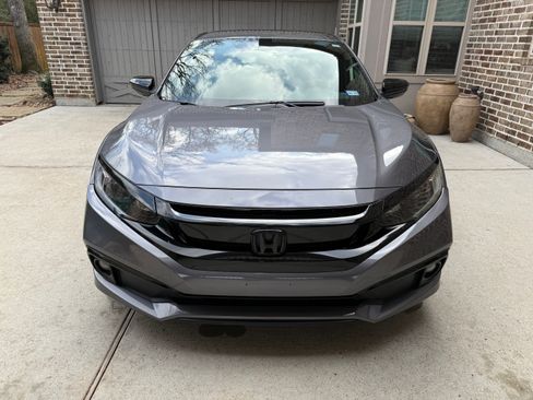 Used 2020 Honda Civic Sport image 2