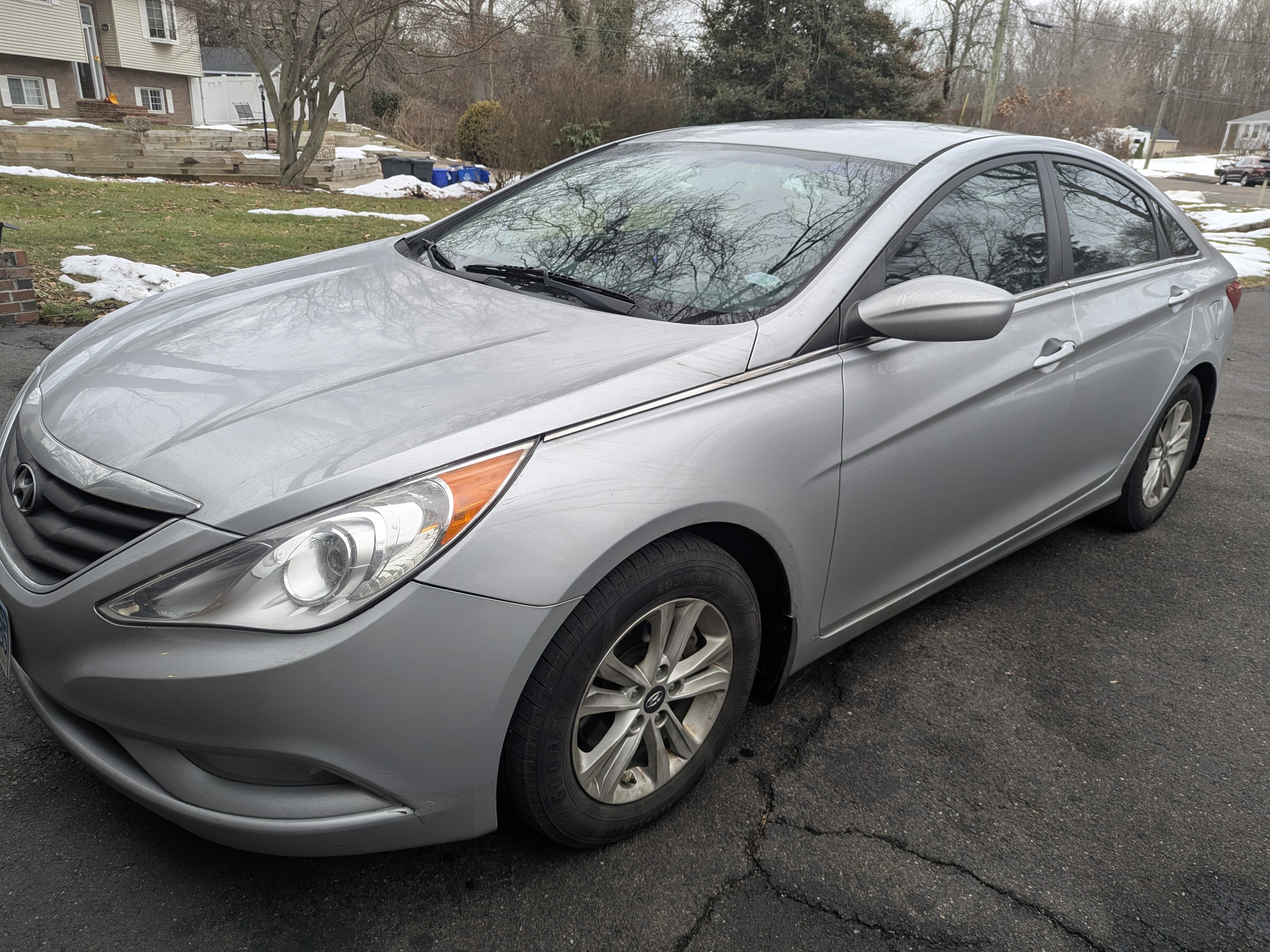 Used 2013 Hyundai Sonata GLS w/ Popular Equipment Pkg FWD image 1