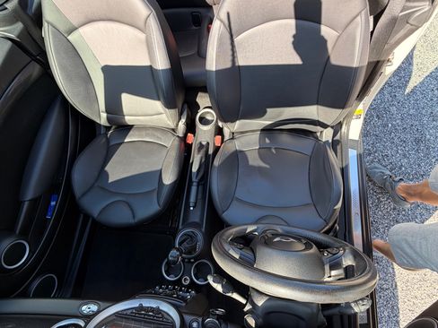 Used 2014 MINI Cooper S FWD image 10
