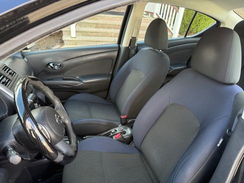Used 2012 Nissan Versa 1.8 S w/ SL Tech Pkg image 9