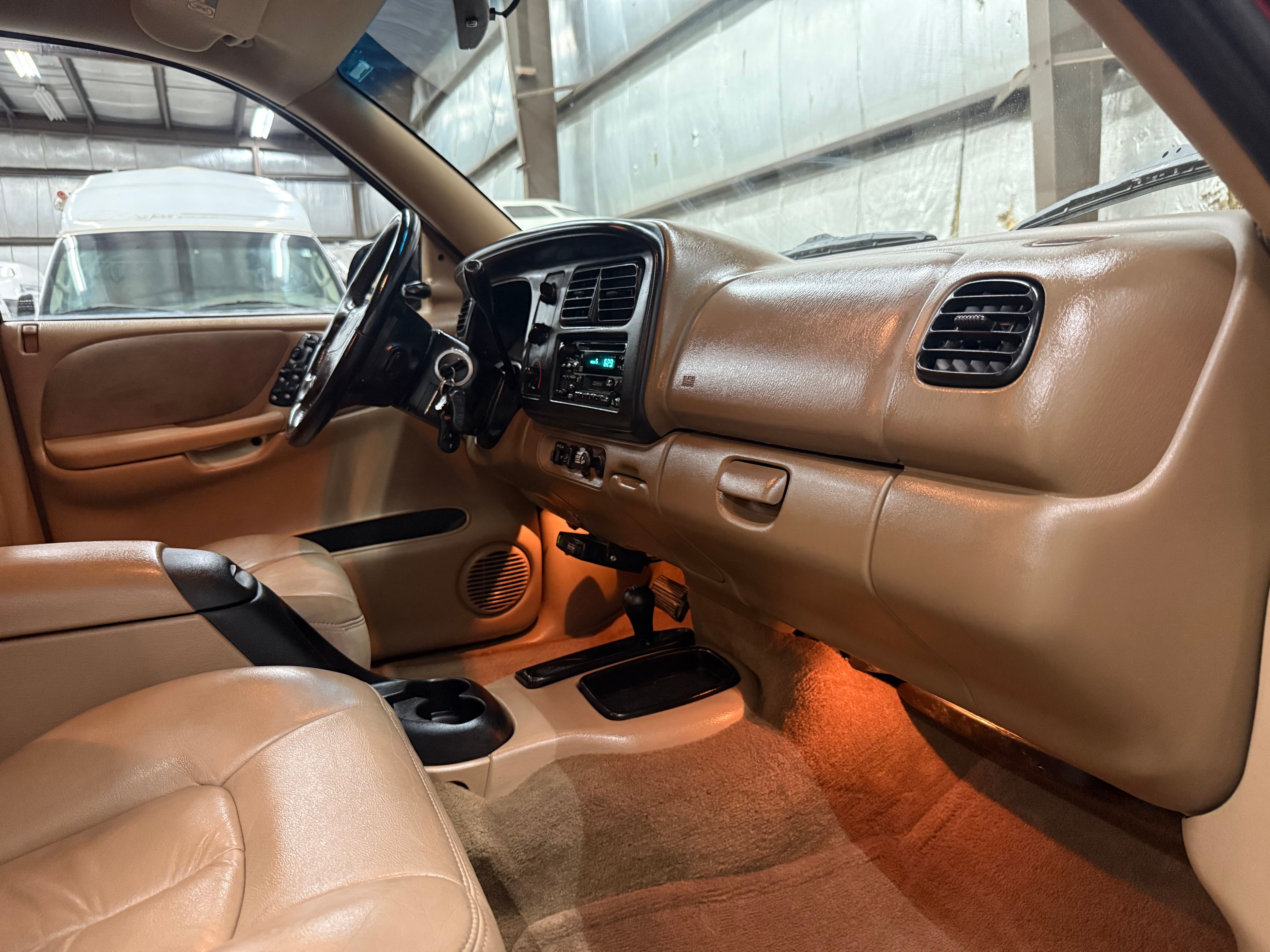Used 1999 Dodge Durango 4WD image 28