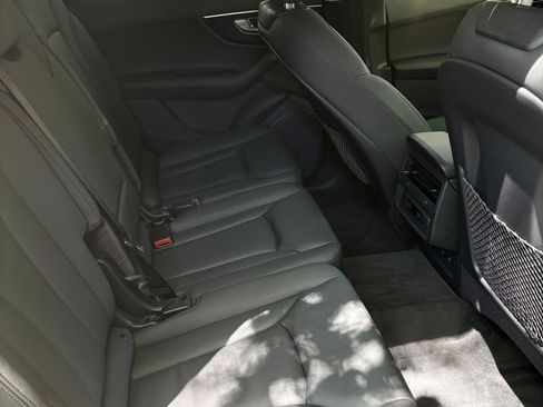 Used 2022 Audi Q7 3.0T Premium image 14
