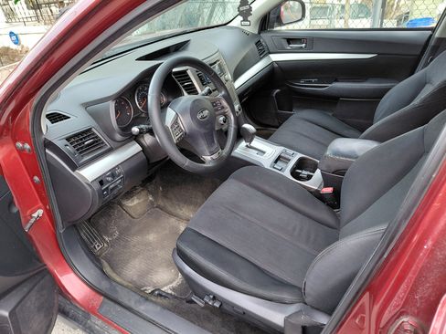 Used 2013 Subaru Outback 2.5i Premium w/ All-Weather Pkg image 8