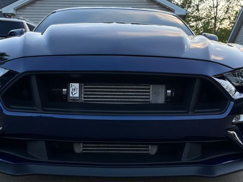 Used 2018 Ford Mustang GT Premium w/ GT Performance Package RWD image 2