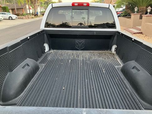 Used 2005 Dodge Ram 1500 Truck SLT RWD image 16