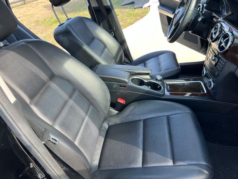 Used 2013 Mercedes-Benz GLK 250 BlueTEC 4MATIC image 20