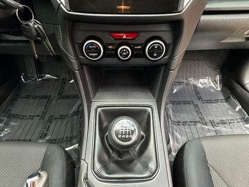 Used 2021 Subaru Crosstrek 2.0i AWD/4WD image 8
