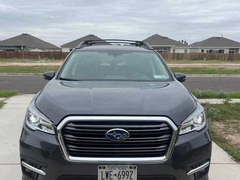 Used 2022 Subaru Ascent Limited image 1