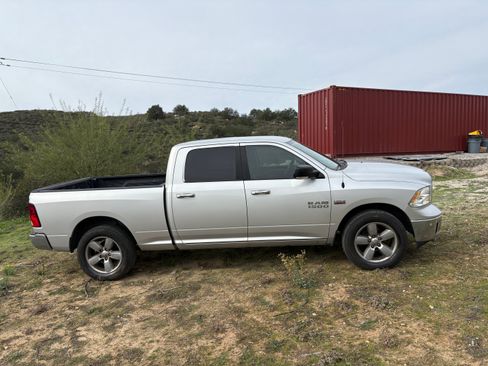 Used 2017 RAM 1500 Big Horn image 12
