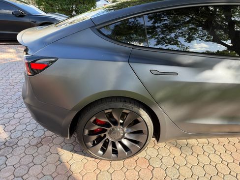 Used 2023 Tesla Model 3 Performance image 8