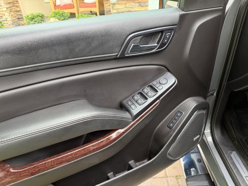 Used 2018 GMC Yukon XL SLT w/ Premium Edition RWD image 29