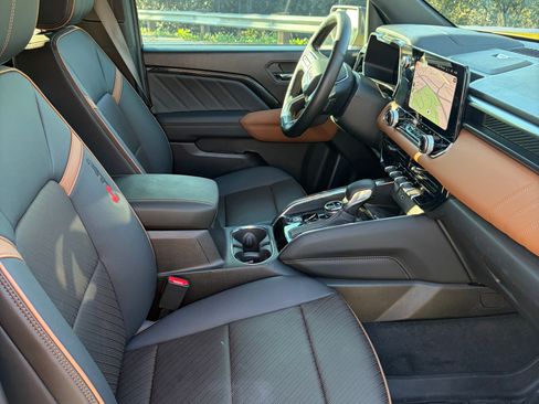 Used 2024 GMC Canyon AT4 w/ AT4 Premium Package image 20