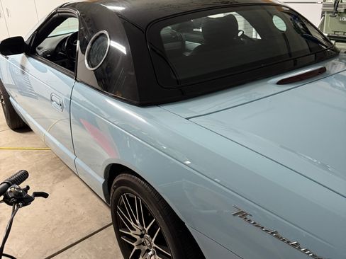 Used 2003 Ford Thunderbird image 15