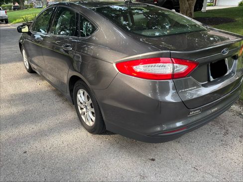 Used 2015 Ford Fusion S FWD image 5