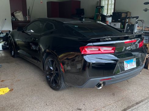 Used 2018 Chevrolet Camaro SS RWD image 2