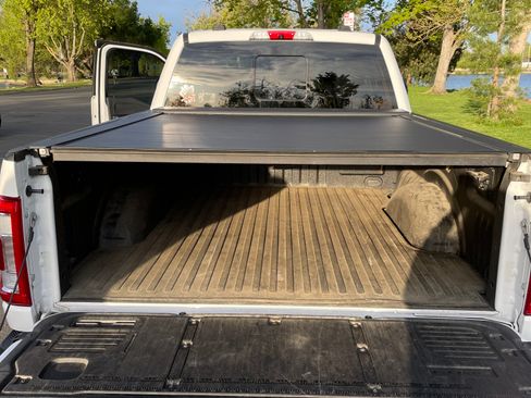 Used 2021 Ford F150 Lariat w/ Max Trailer Tow Package image 4