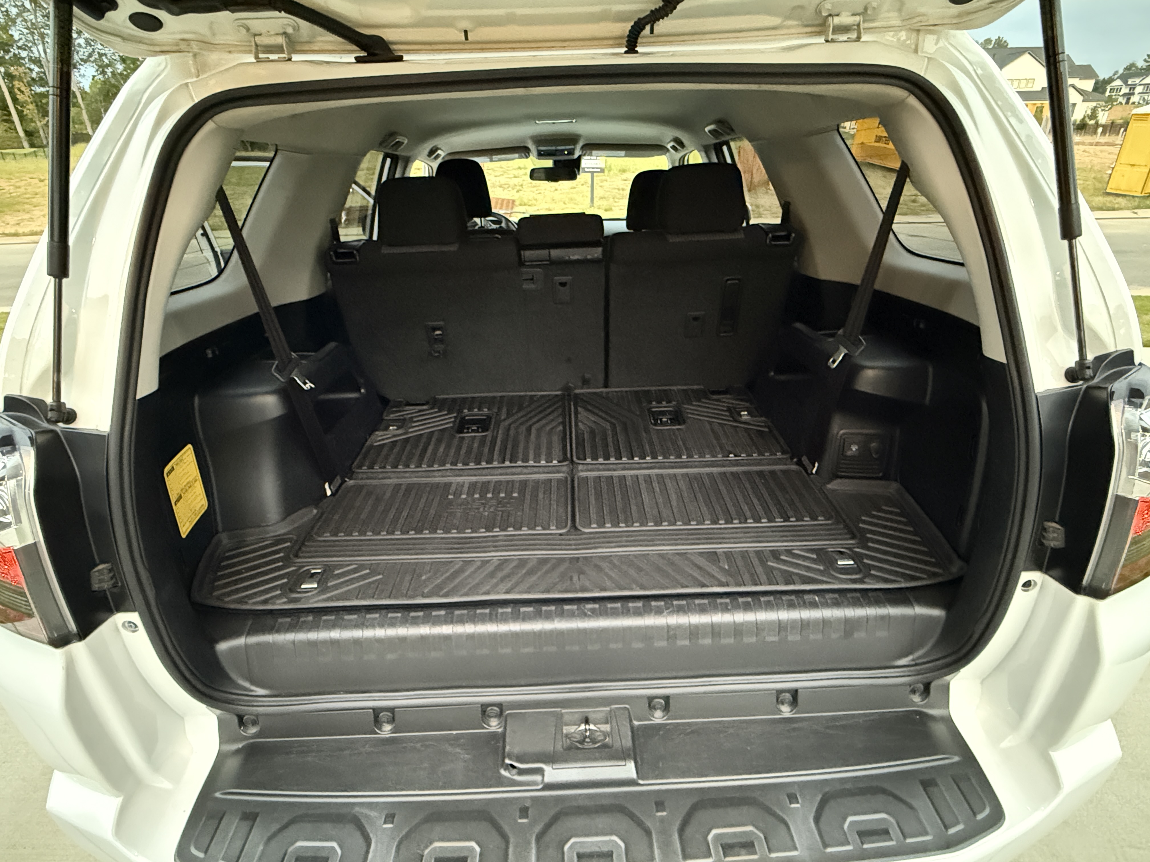 Used 2023 Toyota 4Runner SR5 RWD image 12