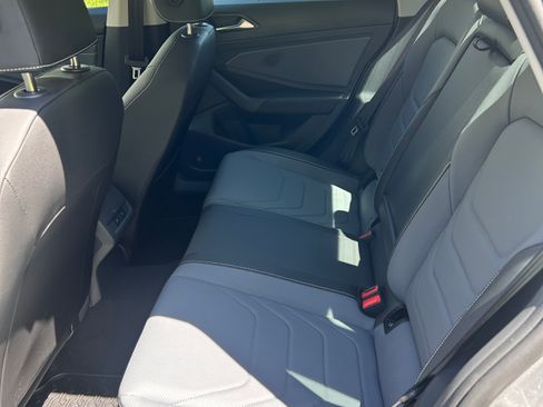 Used 2025 Volkswagen Jetta SEL FWD image 5