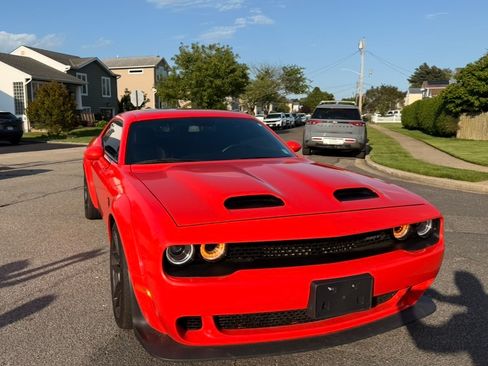 Used 2019 Dodge Challenger SRT Hellcat Redeye image 1