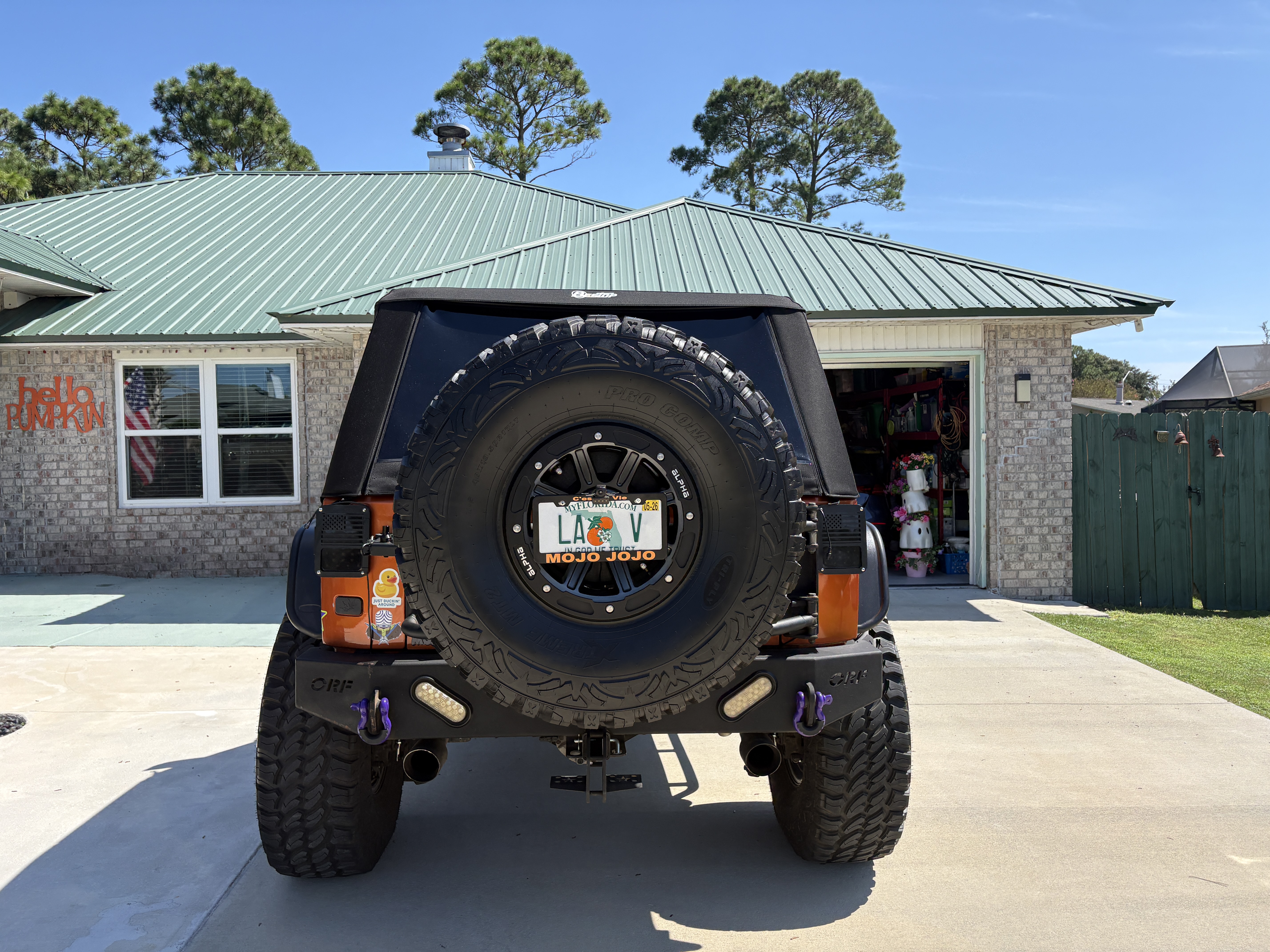 Used 2011 Jeep Wrangler Rubicon w/ Dual Top Group AWD/4WD image 9