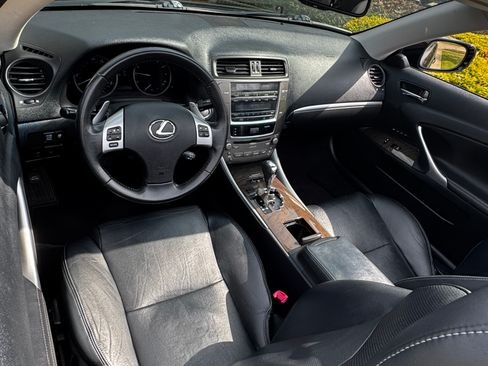 Used 2012 Lexus IS 250C w/ Luxury Pkg image 14