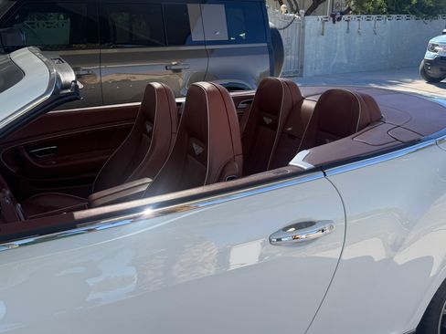 Used 2011 Bentley Continental GTC AWD/4WD image 2