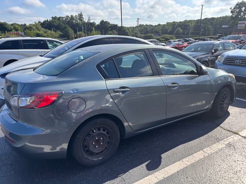 Used 2012 MAZDA MAZDA3 i Sport FWD image 15