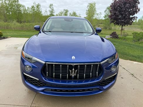 Used 2022 Maserati Levante GT AWD/4WD image 4