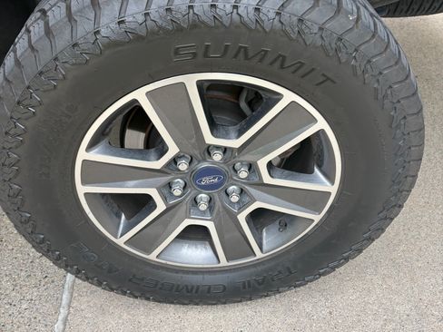 Used 2017 Ford F150 XLT w/ Equipment Group 302A Luxury AWD/4WD image 9