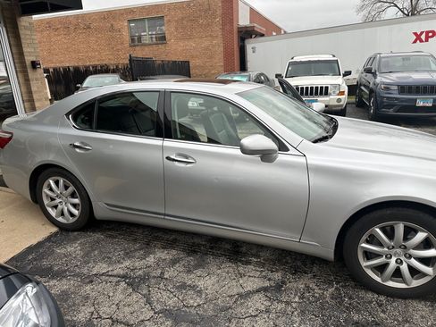 Used 2007 Lexus LS 460 460 Sedan 4D image 2