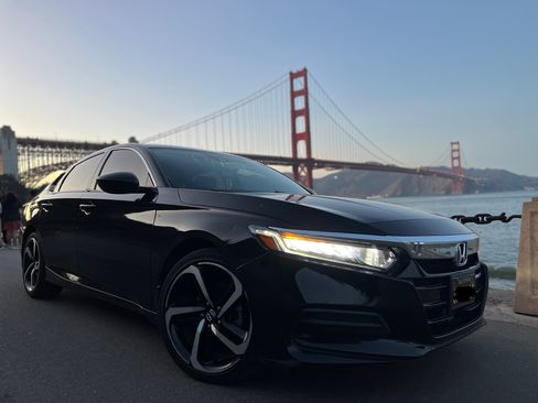Used 2018 Honda Accord LX image 1