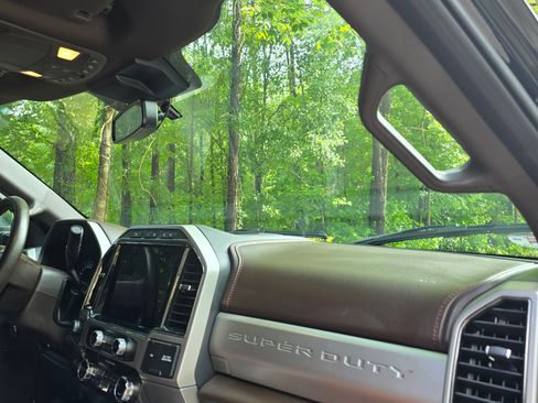 Used 2022 Ford F350 King Ranch w/ King Ranch Ultimate Package image 2