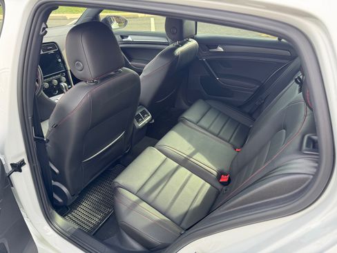 Used 2021 Volkswagen GTI SE image 10