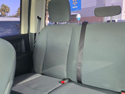 Used 2018 RAM 2500 Tradesman w/ Chrome Appearance Group image 13