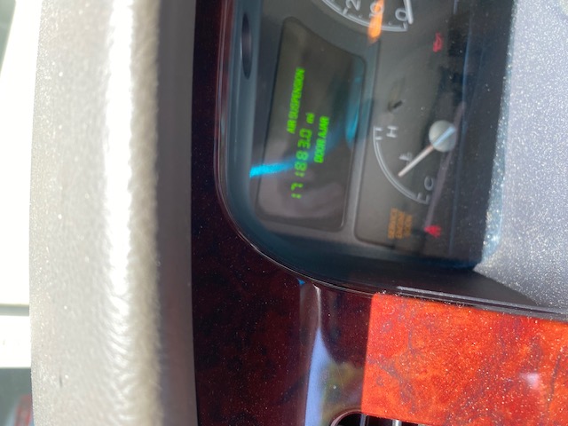 Used 2005 Lincoln Town Car Signature RWD image 10