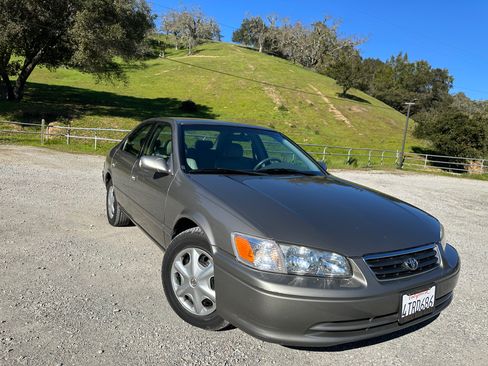 Used 2001 Toyota Camry CE image 16