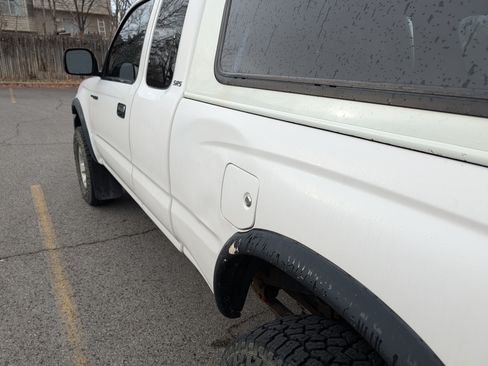 Used 2000 Toyota Tacoma 4x4 Xtracab V6 image 13
