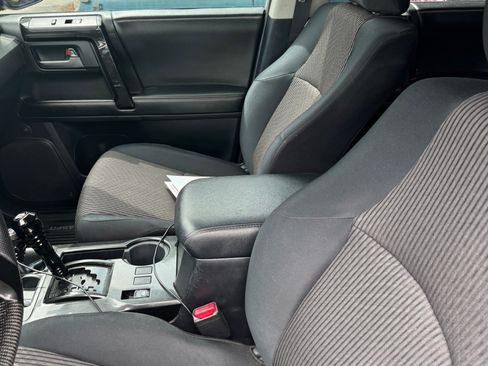 Used 2014 Toyota 4Runner Trail AWD/4WD image 9