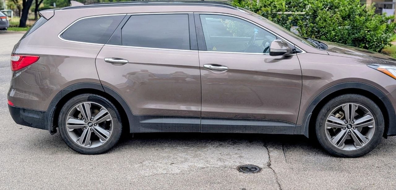 Used 2014 Hyundai Santa Fe GLS AWD/4WD image 9