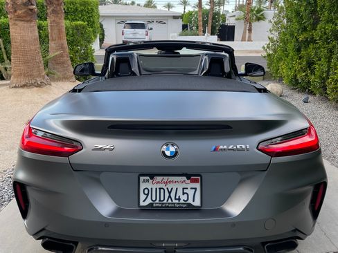 Used 2026 BMW Z4 M40i w/ Premium Package image 10