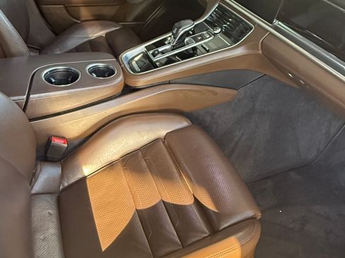 Used 2017 Porsche Panamera 4S image 5