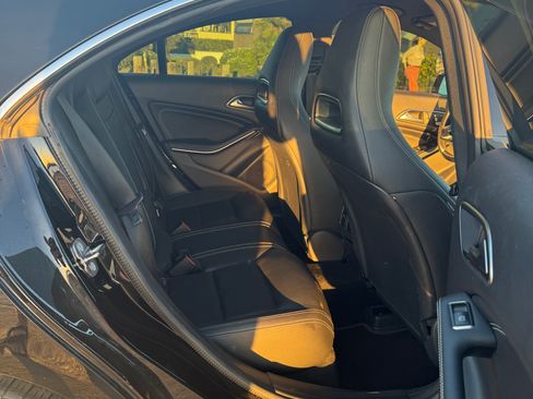 Used 2019 Mercedes-Benz CLA 250 4MATIC image 12