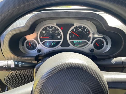 Used 2010 Jeep Wrangler Sport AWD/4WD image 12