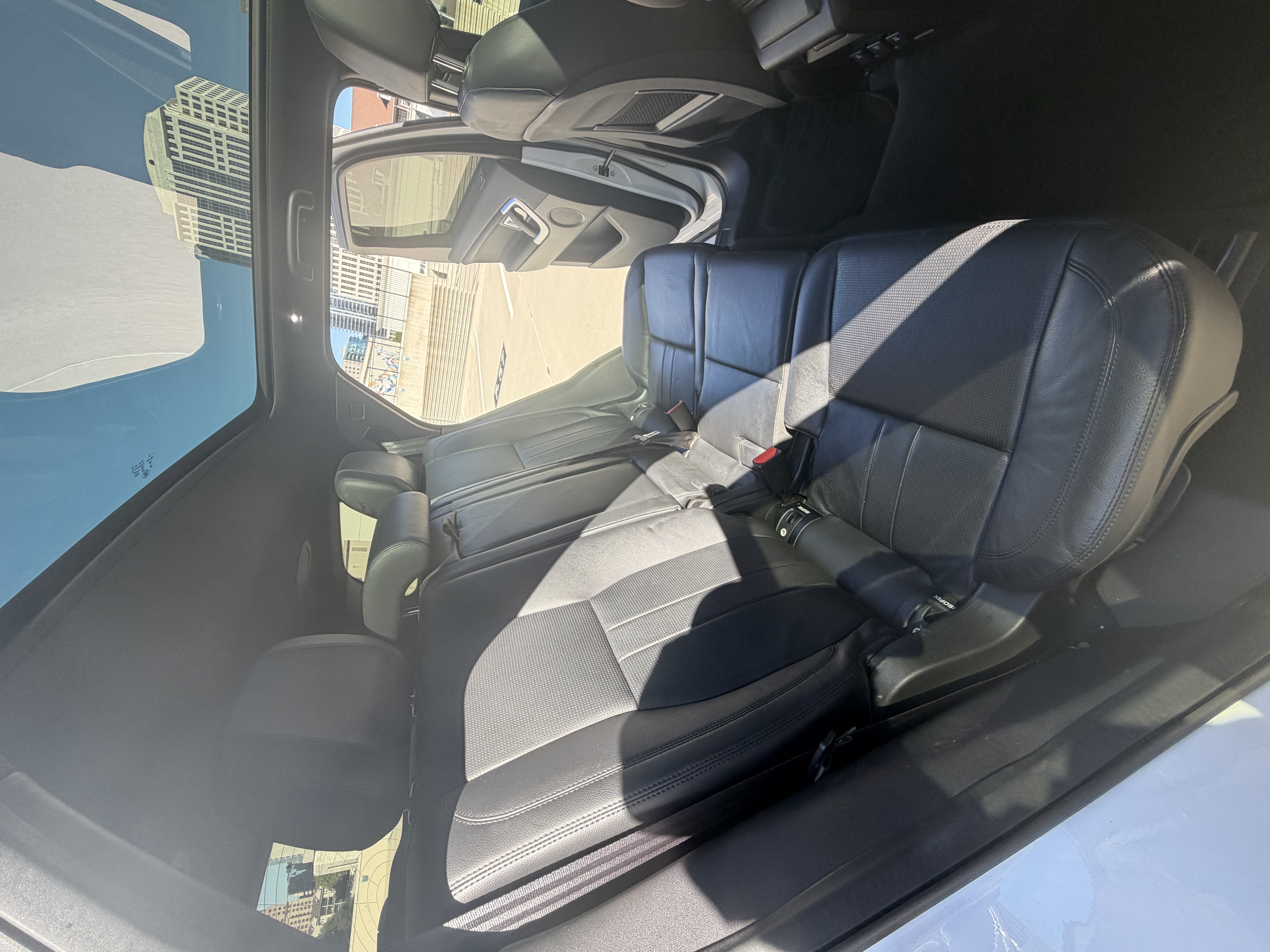 Used 2018 Land Rover Discovery Sport HSE AWD/4WD image 11