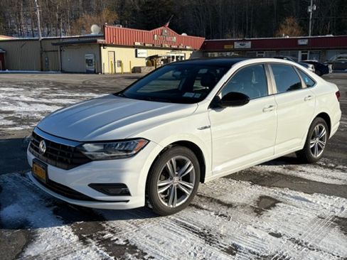 Used 2019 Volkswagen Jetta R-Line image 1