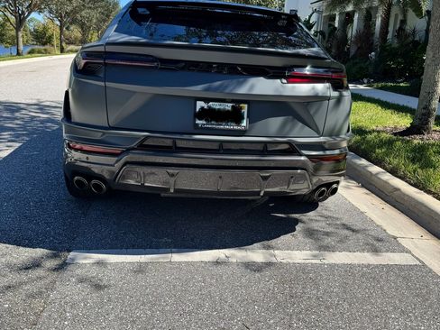 Used 2023 Lamborghini Urus Performante image 4