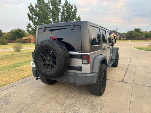 Used 2016 Jeep Wrangler Unlimited Sport w/ Quick Order Package 24S AWD/4WD image 5